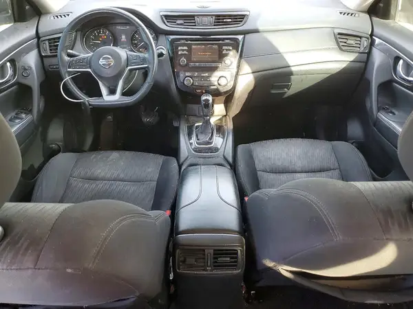 5N1AT2MT2HC756415 2017 NISSAN ROGUE - Image 8