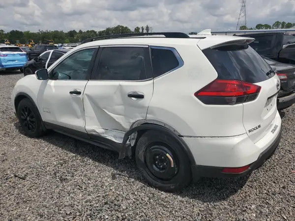 5N1AT2MT2HC757161 2017 NISSAN ROGUE - Image 2