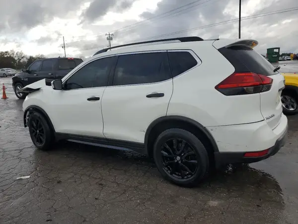 5N1AT2MT2HC758679 2017 NISSAN ROGUE - Image 2