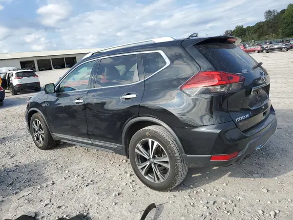 5N1AT2MT2HC762098 2017 NISSAN ROGUE - Image 2