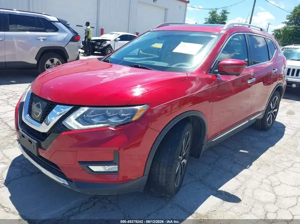 5N1AT2MT2HC762215 2017 NISSAN ROGUE - Image 2