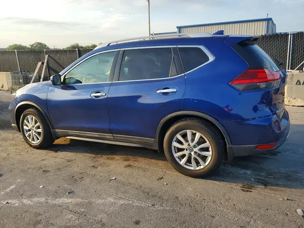 5N1AT2MT2HC763266 2017 NISSAN ROGUE - Image 2