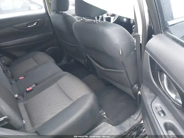 5N1AT2MT2HC775353 2017 NISSAN ROGUE - Image 8