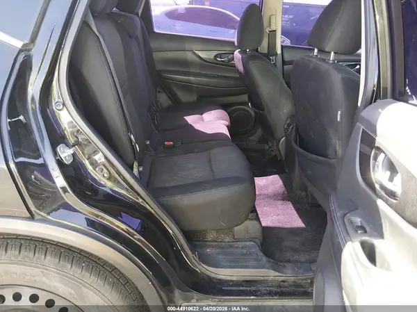 5N1AT2MT2HC778186 2017 NISSAN ROGUE - Image 8