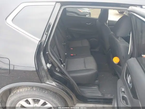 5N1AT2MT2HC787552 2017 NISSAN ROGUE - Image 8