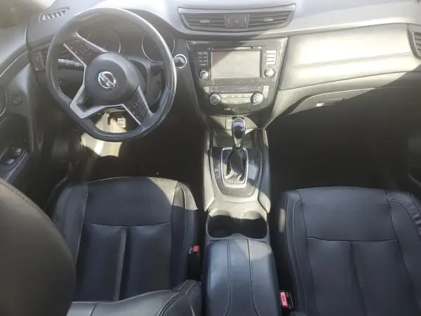 5N1AT2MT2HC796638 2017 NISSAN ROGUE - Image 8