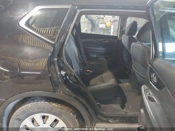 5N1AT2MT2HC805340 2017 NISSAN ROGUE - Image 8