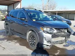 5N1AT2MT2HC806830 2017 NISSAN ROGUE