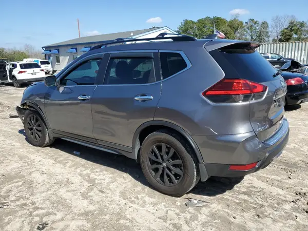 5N1AT2MT2HC810926 2017 NISSAN ROGUE - Image 2