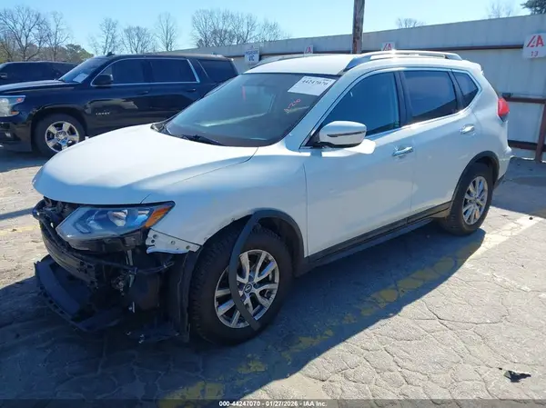 5N1AT2MT2HC818072 2017 NISSAN ROGUE - Image 2