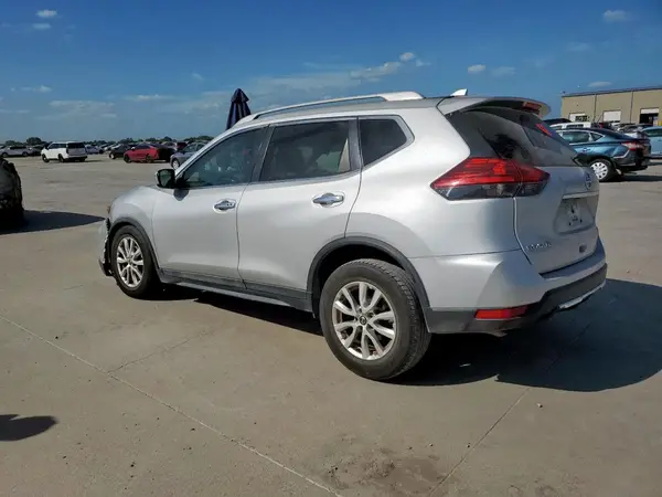 5N1AT2MT2HC823854 2017 NISSAN ROGUE - Image 2