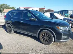 5N1AT2MT2HC825944 2017 NISSAN ROGUE