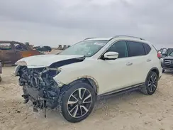5N1AT2MT2HC826639 2017 NISSAN ROGUE