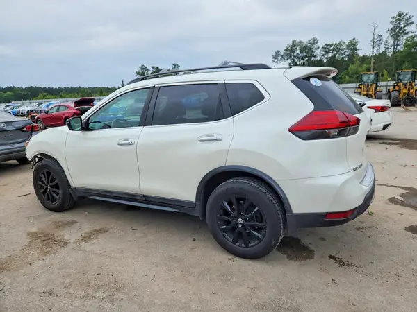 5N1AT2MT2HC826754 2017 NISSAN ROGUE - Image 2