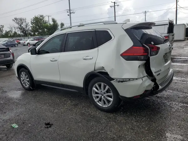 5N1AT2MT2HC827614 2017 NISSAN ROGUE - Image 2