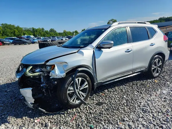 5N1AT2MT2HC829086 2017 NISSAN ROGUE - Image 1