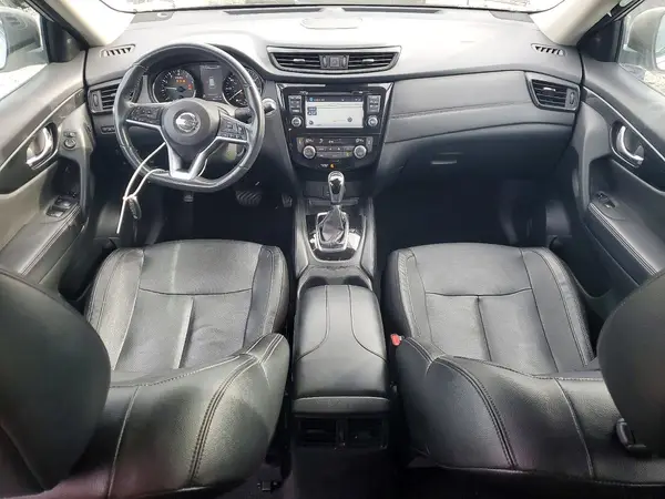 5N1AT2MT2HC830559 2017 NISSAN ROGUE - Image 8