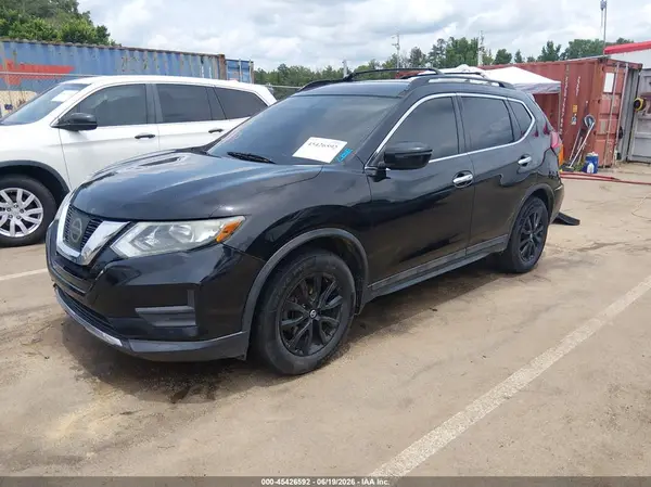 5N1AT2MT2HC831548 2017 NISSAN ROGUE - Image 2