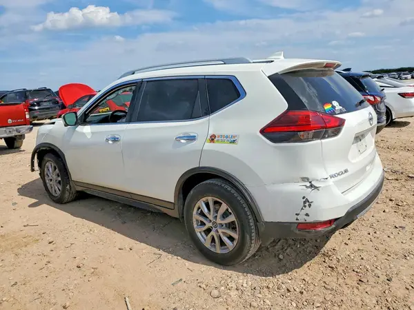 5N1AT2MT2HC846485 2017 NISSAN ROGUE - Image 2