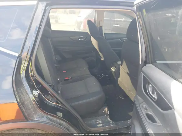 5N1AT2MT2HC848530 2017 NISSAN ROGUE - Image 8