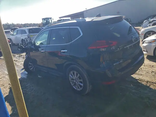 5N1AT2MT2HC857664 2017 NISSAN ROGUE - Image 2