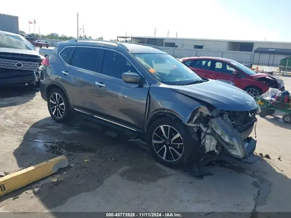 5N1AT2MT2HC859544 2017 NISSAN ROGUE - Image 1