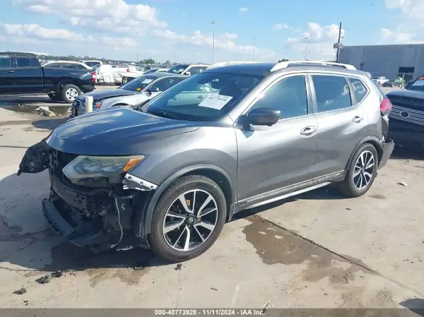 5N1AT2MT2HC859544 2017 NISSAN ROGUE - Image 2