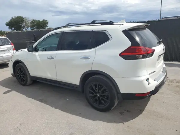 5N1AT2MT2HC863187 2017 NISSAN ROGUE - Image 2