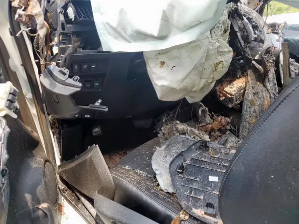 5N1AT2MT2HC864954 2017 NISSAN ROGUE - Image 8