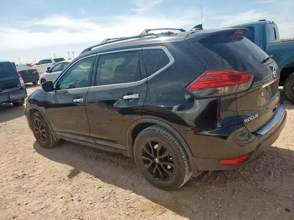 5N1AT2MT2HC867174 2017 NISSAN ROGUE - Image 2