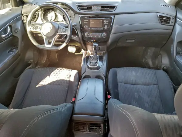 5N1AT2MT2HC869328 2017 NISSAN ROGUE - Image 8