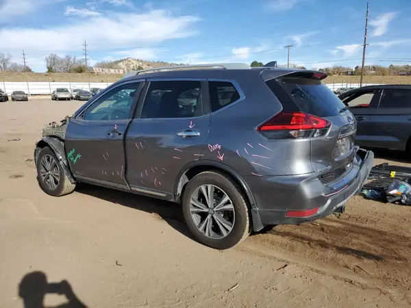 5N1AT2MT2HC869667 2017 NISSAN ROGUE - Image 2
