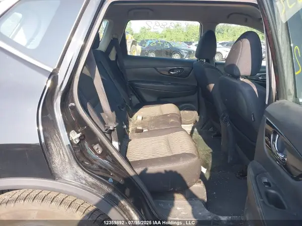 5N1AT2MT2HC869782 2017 NISSAN ROGUE - Image 8