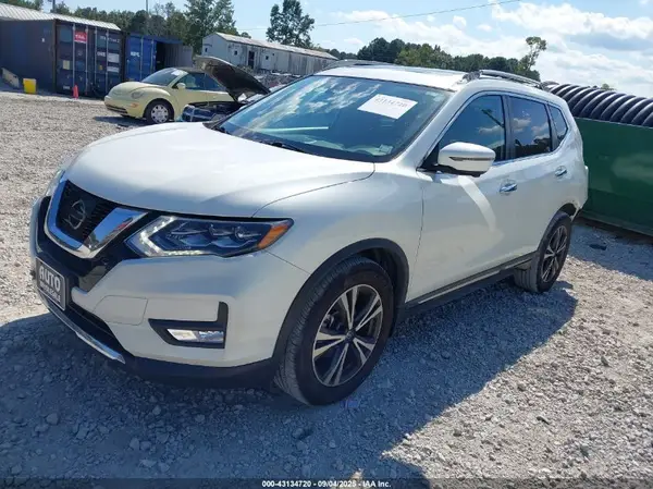 5N1AT2MT2HC872150 2017 NISSAN ROGUE - Image 2