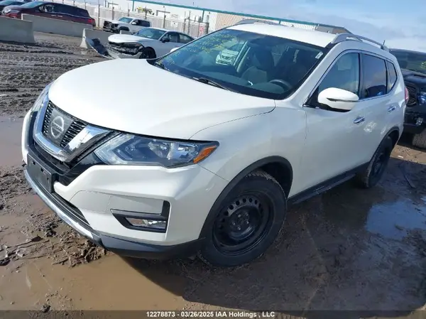 5N1AT2MT2HC880944 2017 NISSAN ROGUE - Image 2