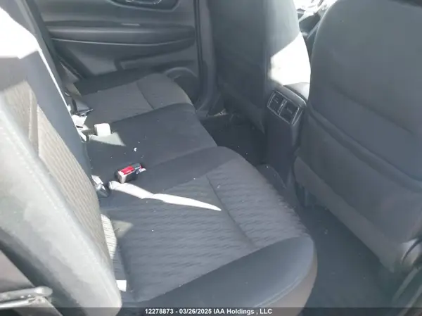 5N1AT2MT2HC880944 2017 NISSAN ROGUE - Image 8