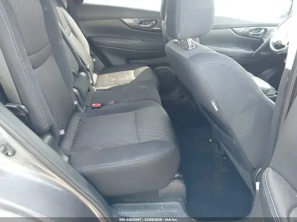5N1AT2MT2HC882841 2017 NISSAN ROGUE - Image 8