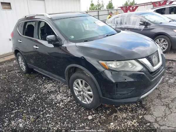 5N1AT2MT2HC883827 2017 NISSAN ROGUE - Image 1