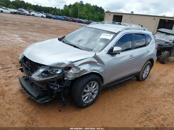5N1AT2MT2HC891345 2017 NISSAN ROGUE - Image 2