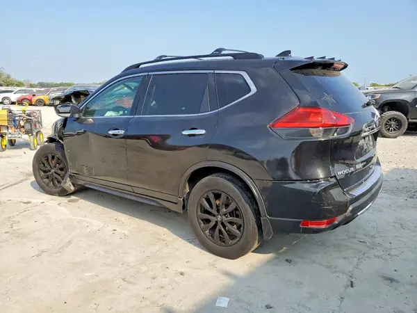 5N1AT2MT2HC892446 2017 NISSAN ROGUE - Image 2