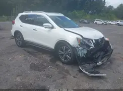 5N1AT2MT2HC894357 2017 NISSAN ROGUE