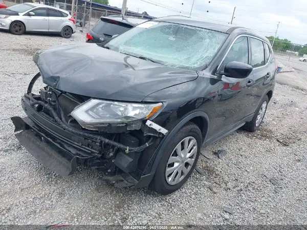 5N1AT2MT2JC701842 2018 NISSAN ROGUE - Image 2