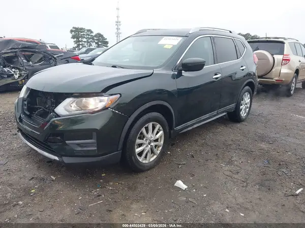 5N1AT2MT2JC703042 2018 NISSAN ROGUE - Image 2