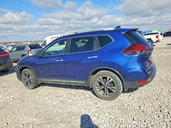 5N1AT2MT2JC710475 2018 NISSAN ROGUE - Image 2