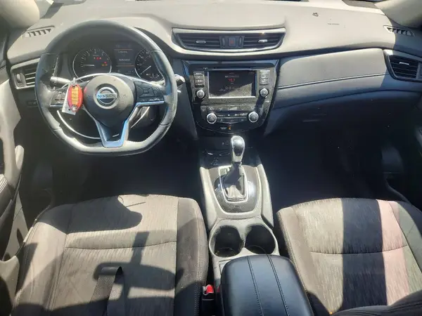 5N1AT2MT2JC713666 2018 NISSAN ROGUE - Image 8