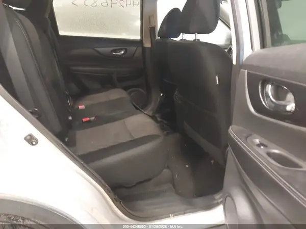 5N1AT2MT2JC715448 2018 NISSAN ROGUE - Image 8