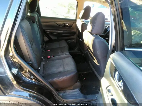 5N1AT2MT2JC715577 2018 NISSAN ROGUE - Image 8