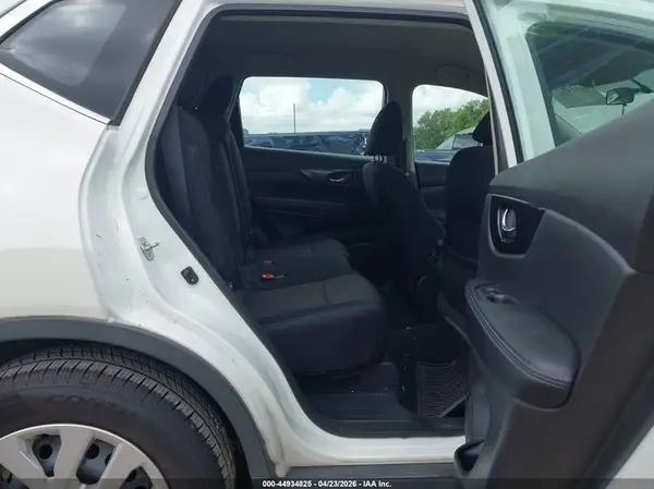 5N1AT2MT2JC716194 2018 NISSAN ROGUE - Image 8