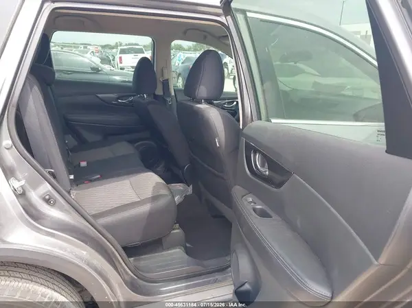 5N1AT2MT2JC716244 2018 NISSAN ROGUE - Image 8