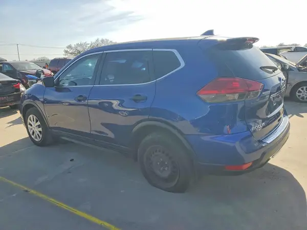 5N1AT2MT2JC717832 2018 NISSAN ROGUE - Image 2